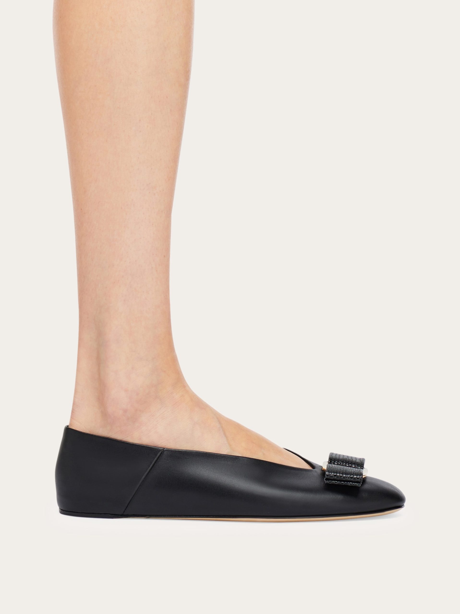 Ferragamo Vara bow ballet flat - Image 8
